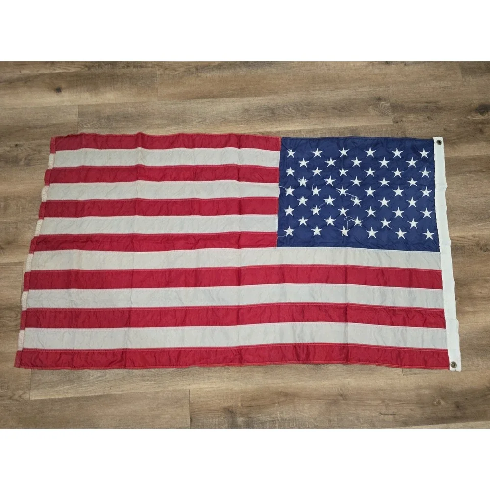 COMMERCIAL GRADE VALLEY FORGE 3X5 AMERICAN FLAG PERMA-NYL 100% NYLON MADE IN USA